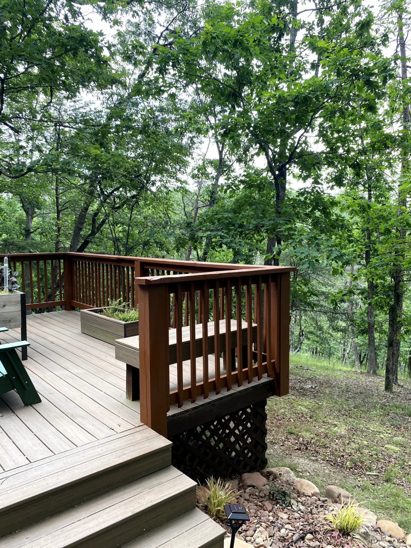Multi-level deck